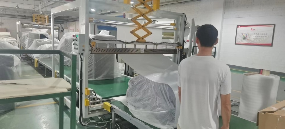 Industrial Horizontal Stretch Wrapping Machine for Furniture - Thumbnail 3