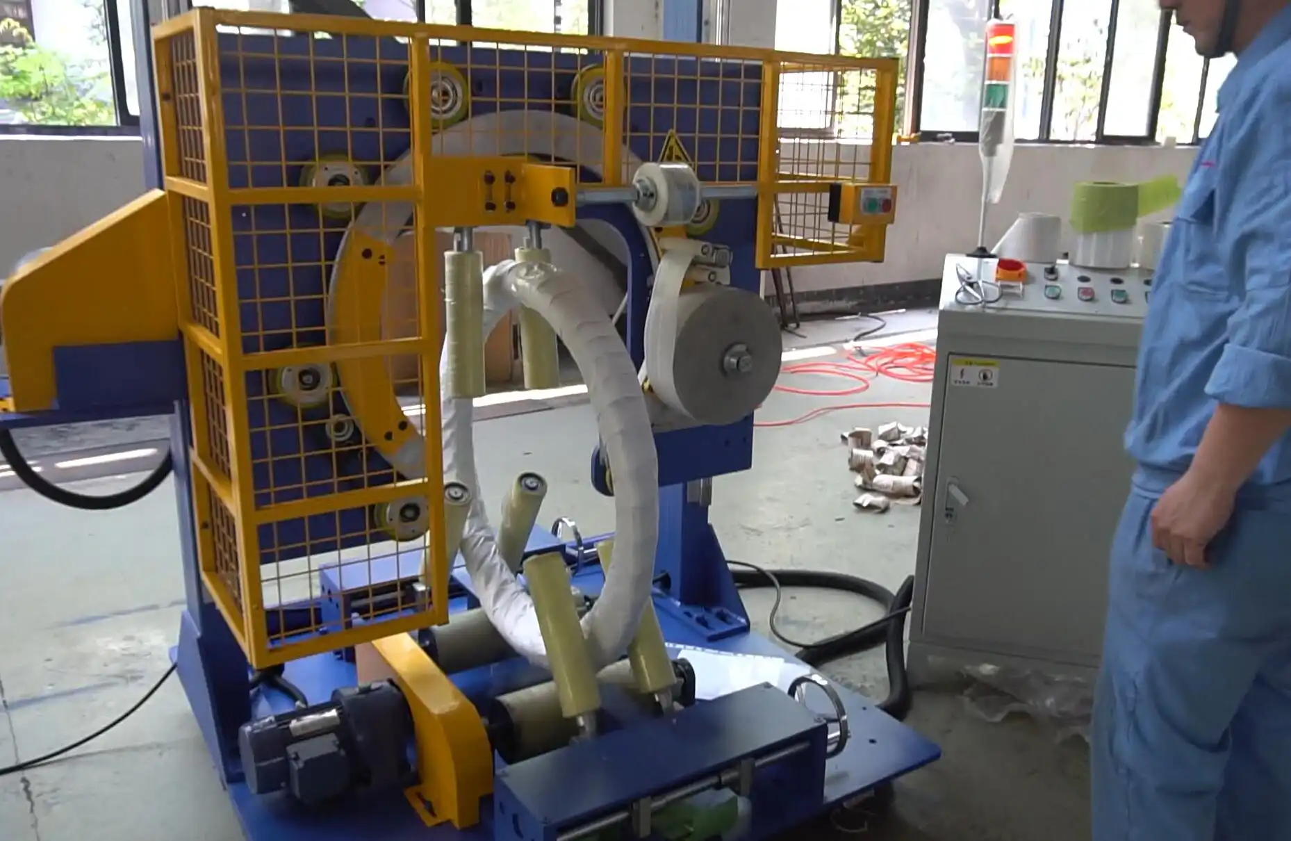 FPW300-W Razor Wire Coil Wrapping Machine - Thumbnail 3