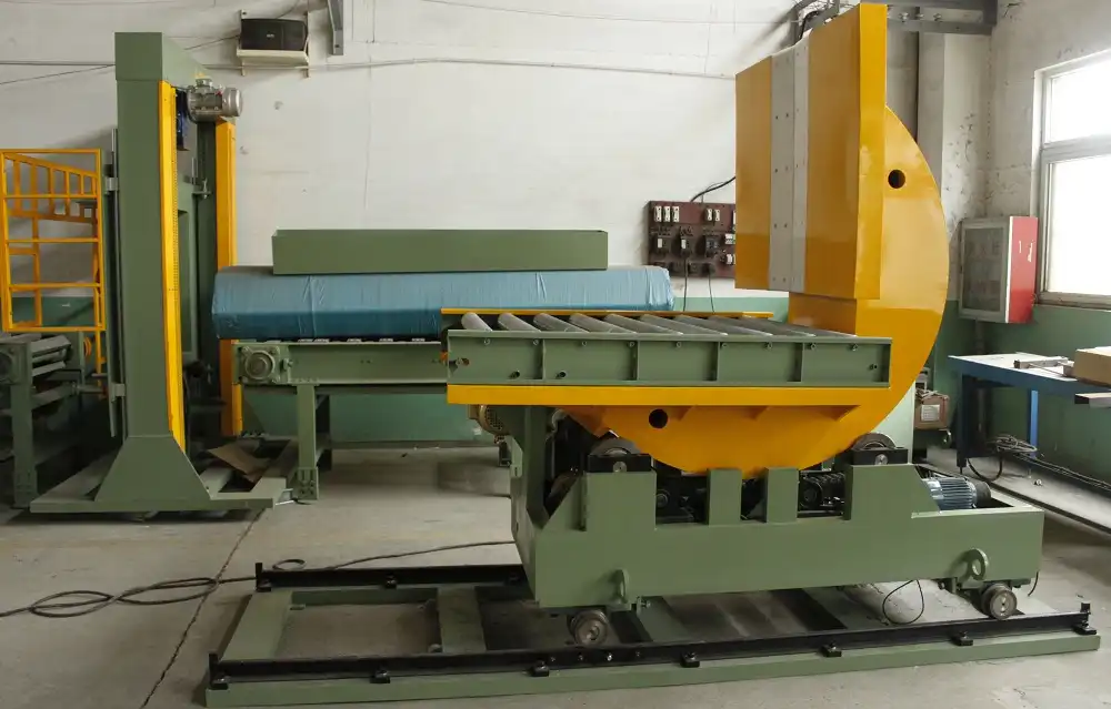 Automatic Coil Upender with Integrated Conveyor System - Thumbnail 3