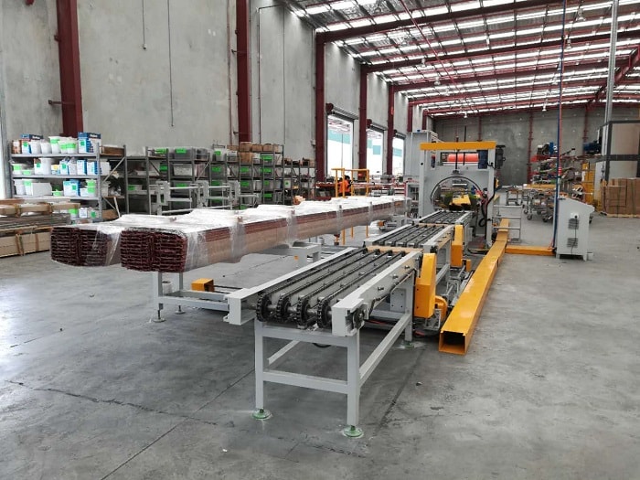 Automated Aluminum Profile Packing Line with Integrated Timber Feeder