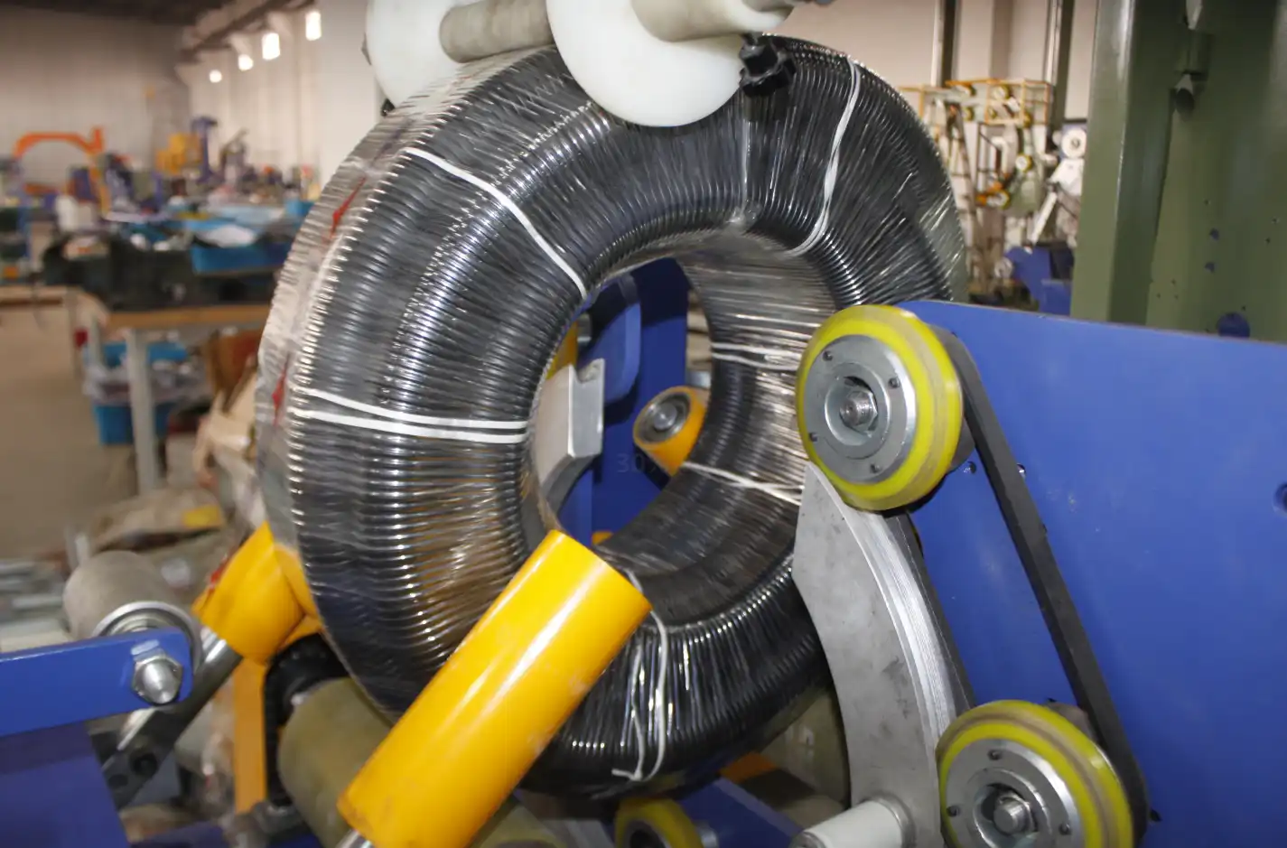 Corrugated Hose Coil Stretch Wrapping Machine - Thumbnail 5