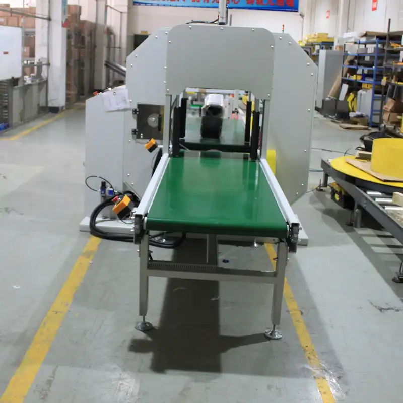 E400 Horizontal Stretch Wrapping Machine - Thumbnail 3