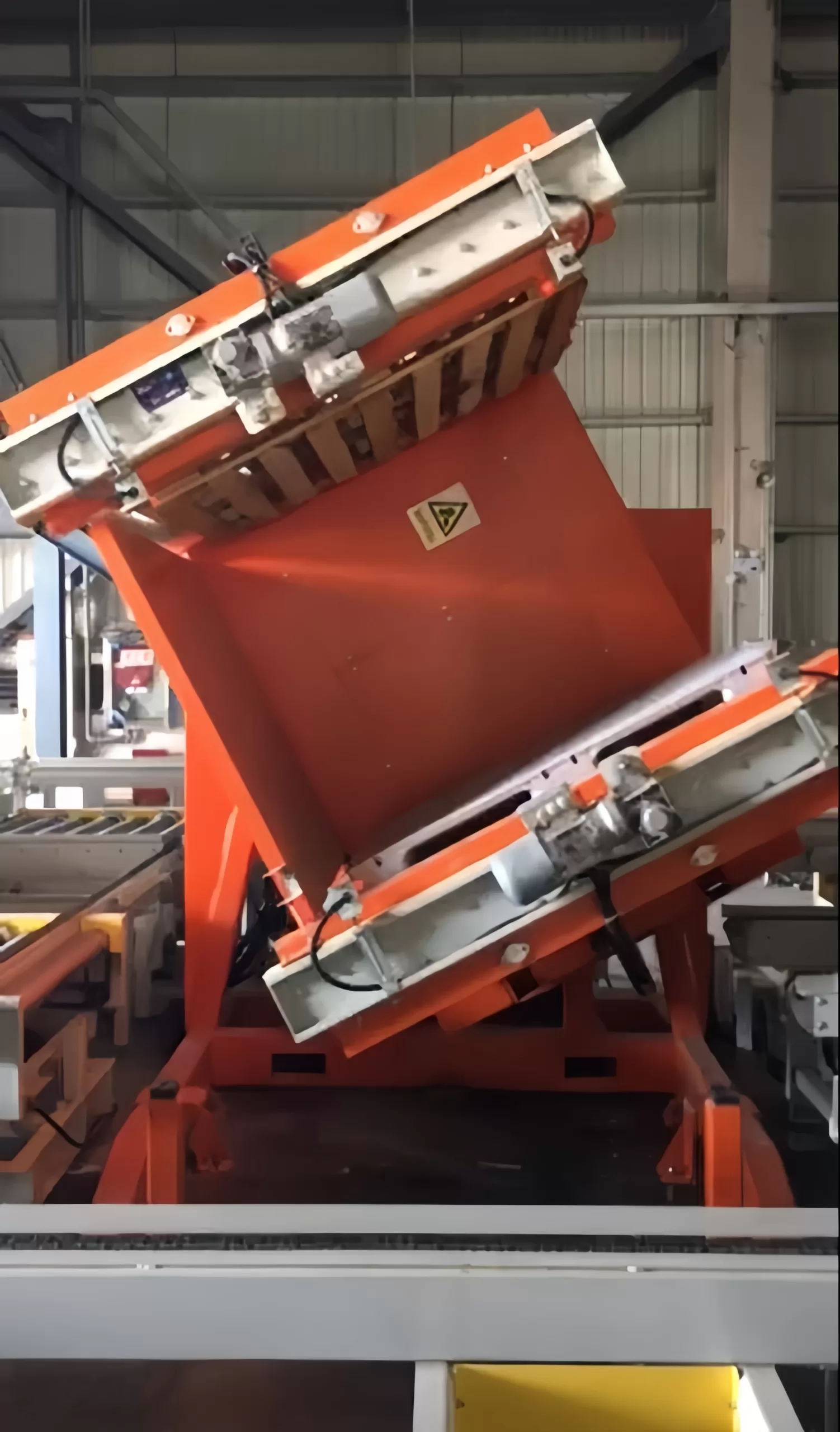 Online 180° Pallet Changer - Thumbnail 3