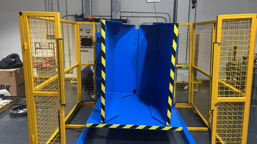 Industrial Pallet Inverter for Floor-Level Handling