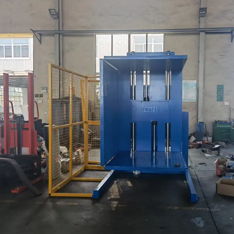 Heavy-Duty 2-Ton Pallet Inverter with Dual Clamp System